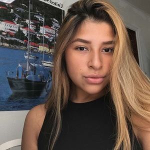 Meet your Posher, Coral